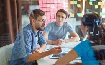 5 Tips to Effectively Manage Time and Resources When Planning an Event